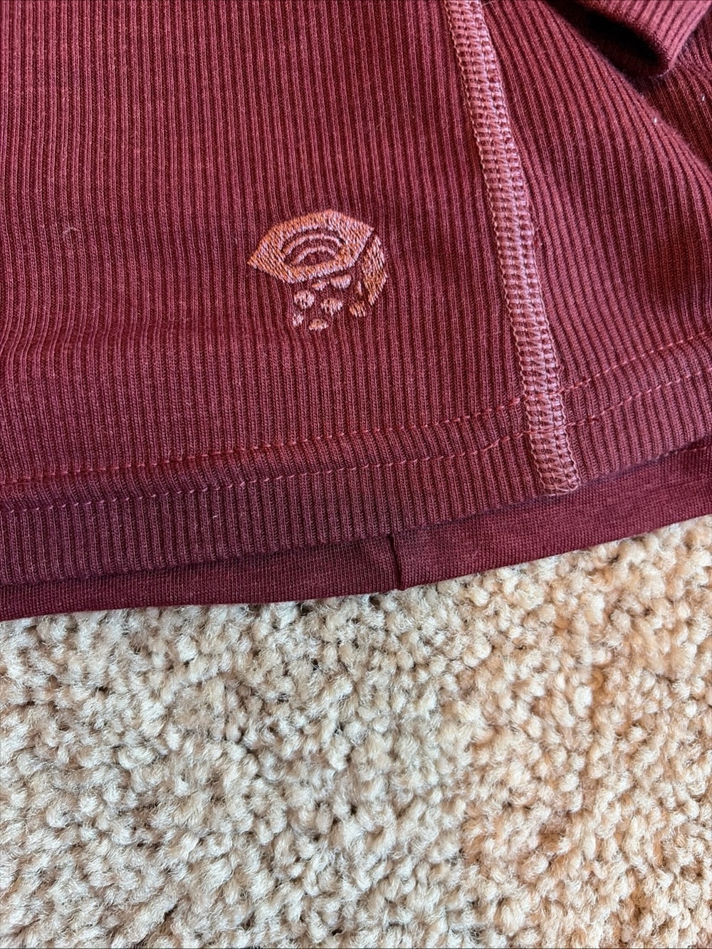 Mountain Hardwear Women's Long Sleeve Top Size L Athletic Casual Wear Wine - Picture 6 of 11
